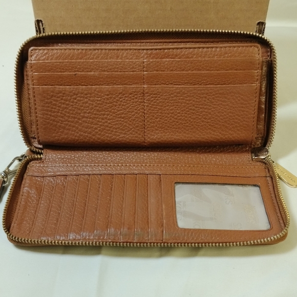 Michael Kors Tan Leather Wristlet with Gold Accents - Picture 2 of 4